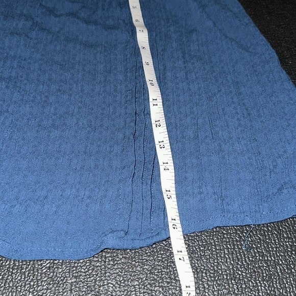 Maurice’s Blue Sleeveless Top size medium - Picture 8 of 9